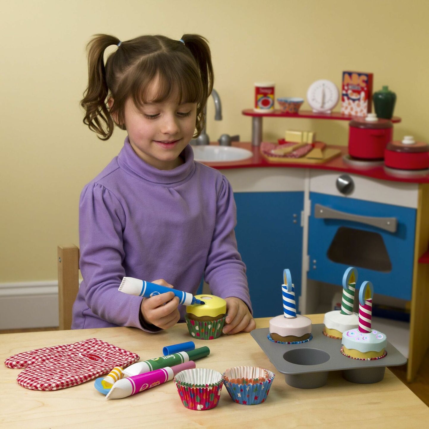 Bake & Decorate Cupcake Set