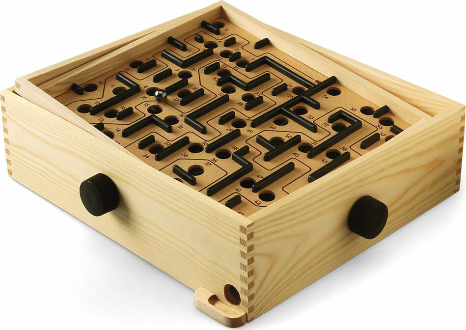 Labyrinth Game